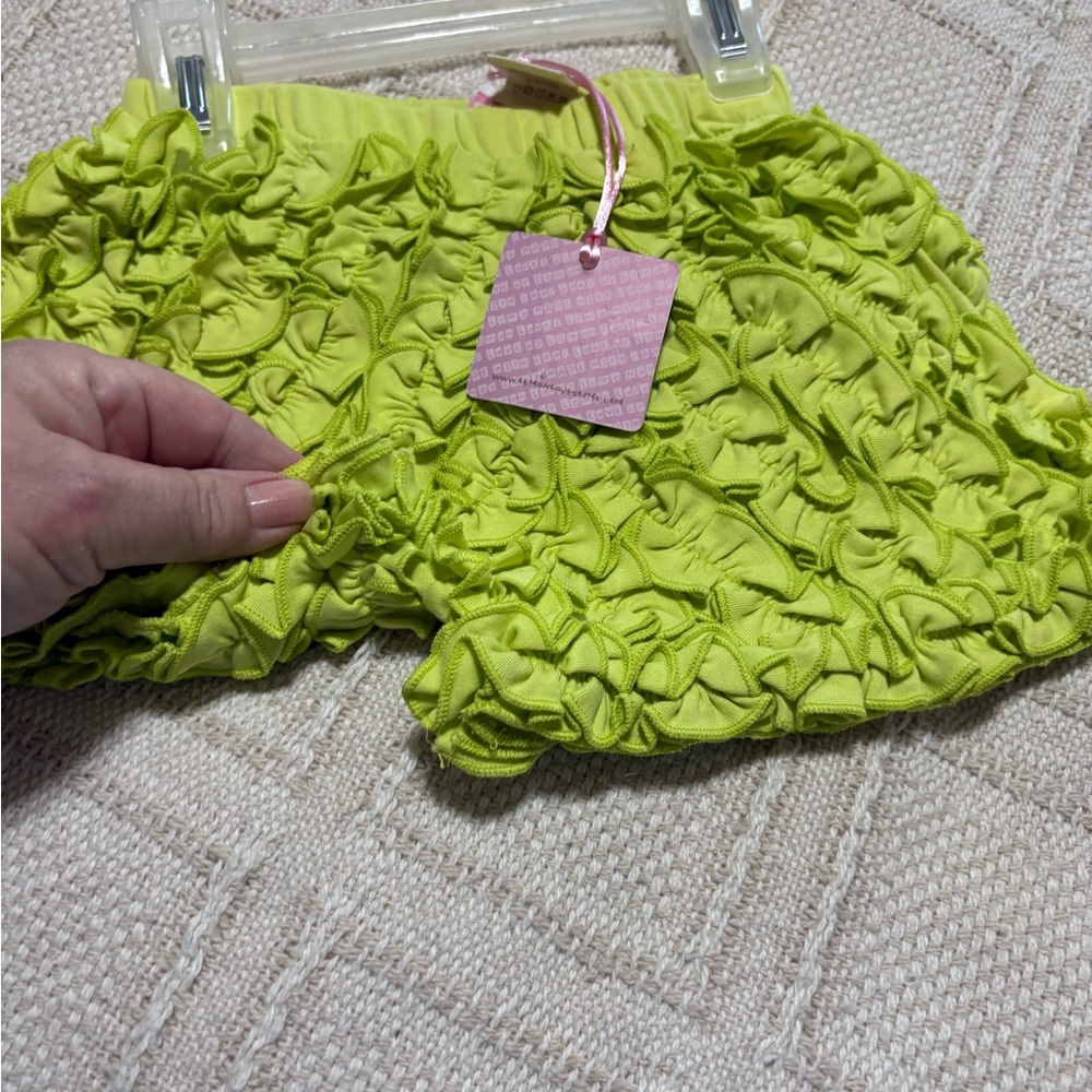 Lime Green Ruffled Sorts - Picture 2 of 4